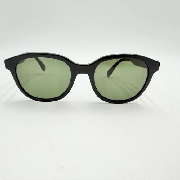 NEW Fendi Sunglasses - Picture 2 of 7